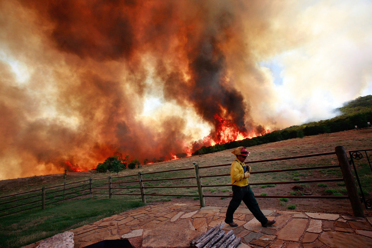 HOW TO REMOVE WILDFIRE SMOKE SMELL FROM YOUR HOME